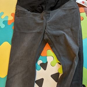 Maternity skinny jeans size 14